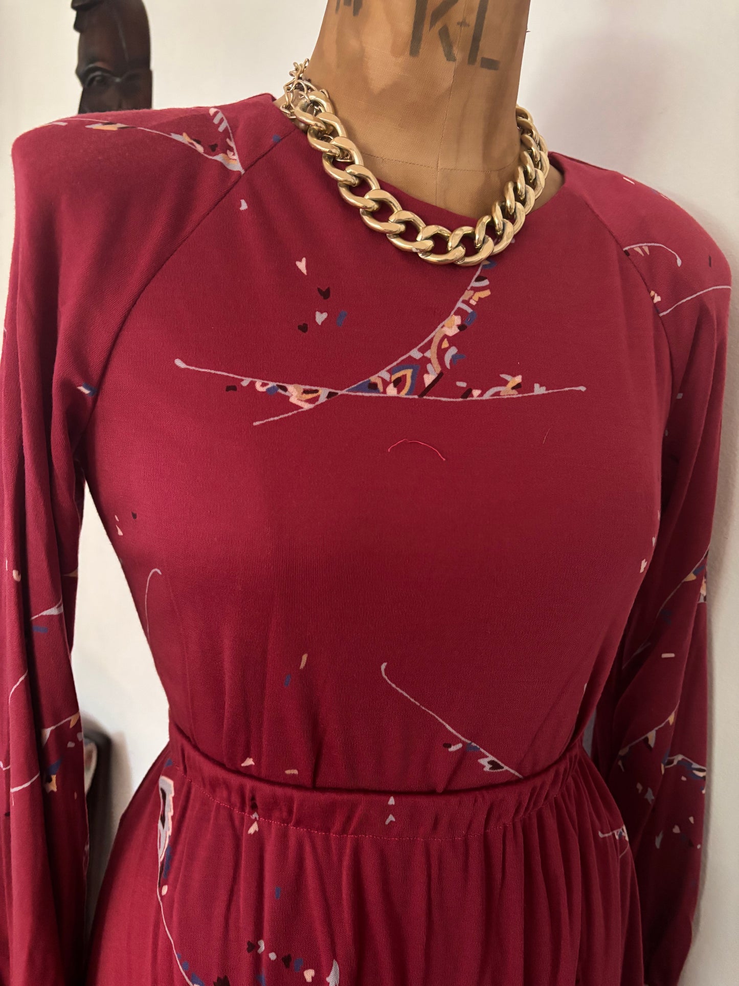Maroon vintage set