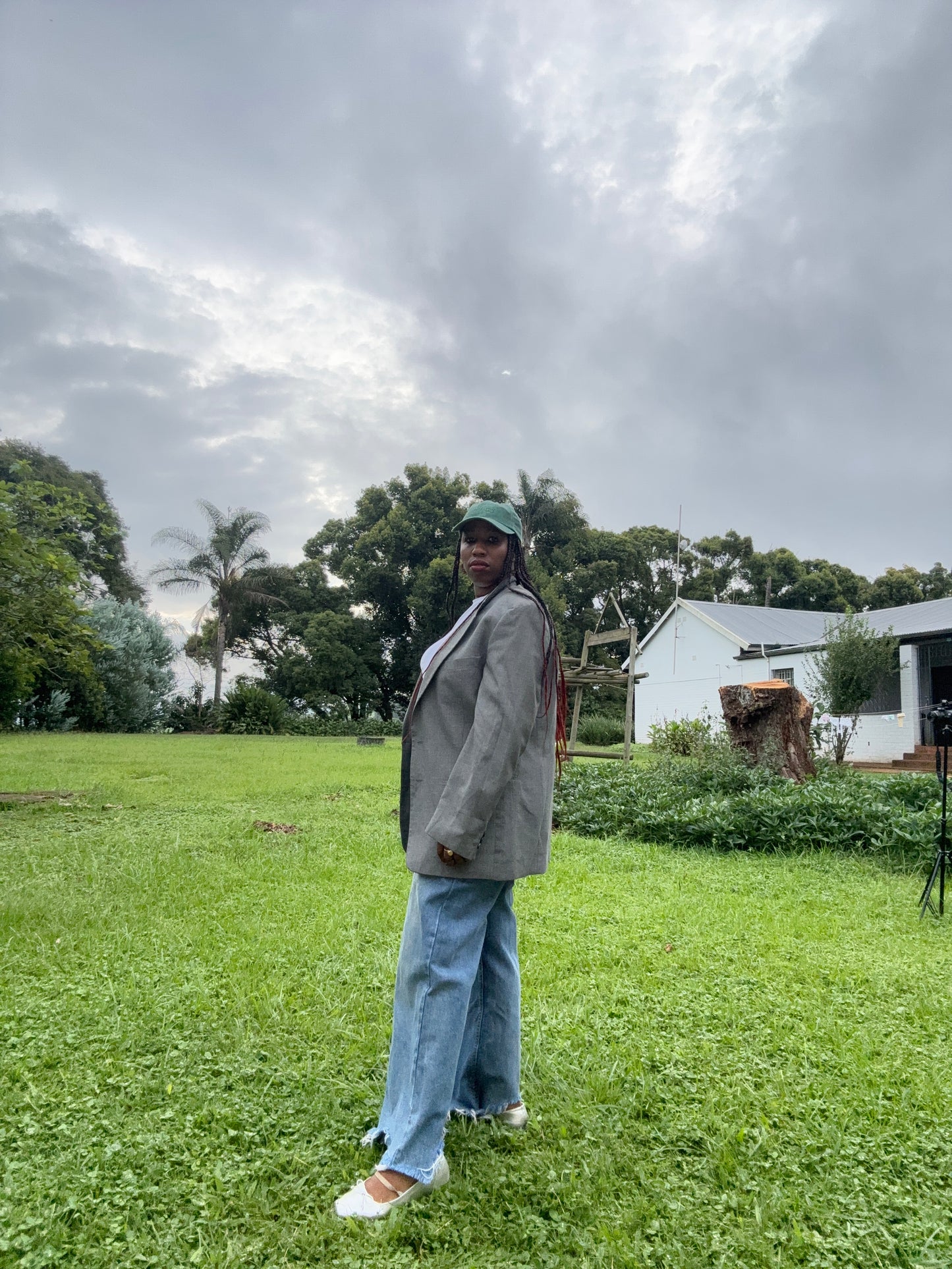 Grey oversized suit blazer