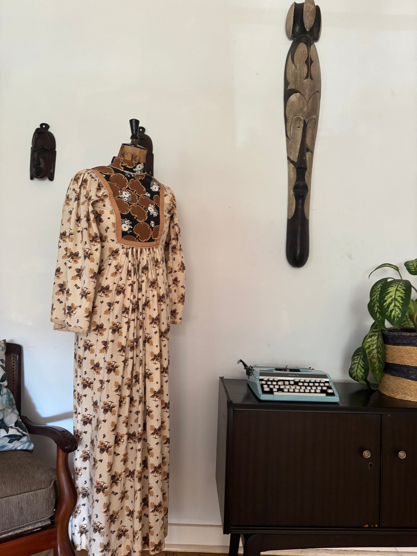 Vintage Maxi 70s Dress