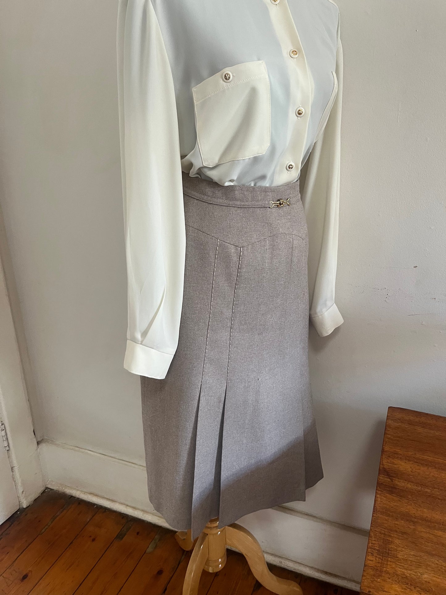 Oatmeal vintage winter skirt