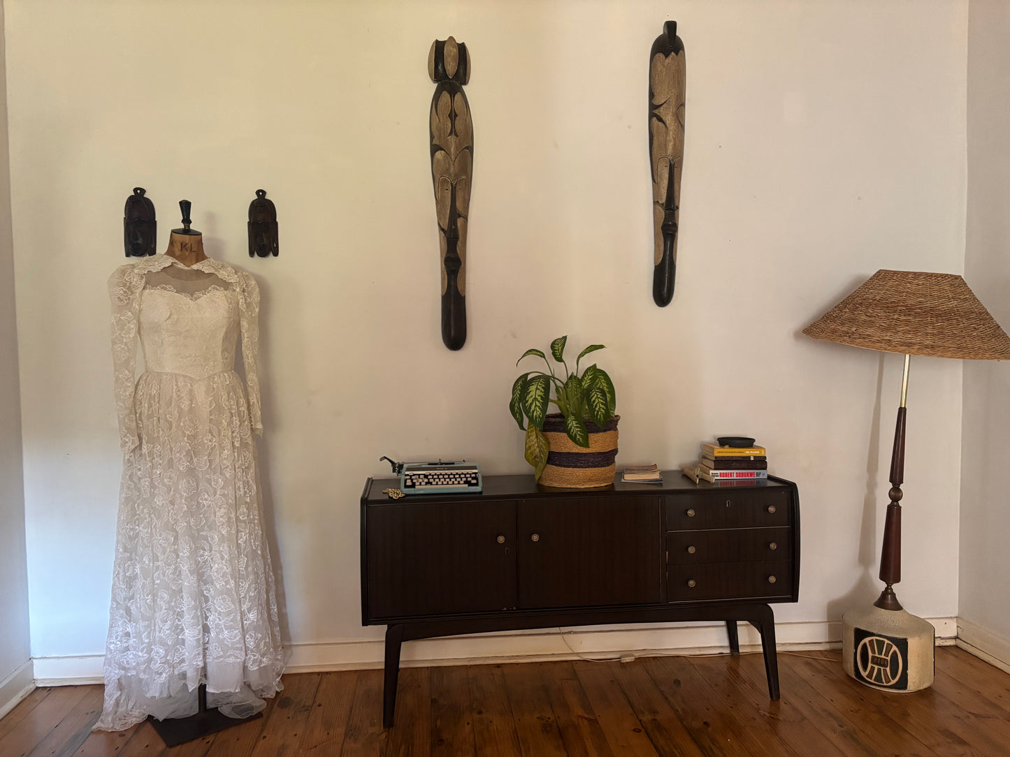 Vintage Lace Wedding Dress