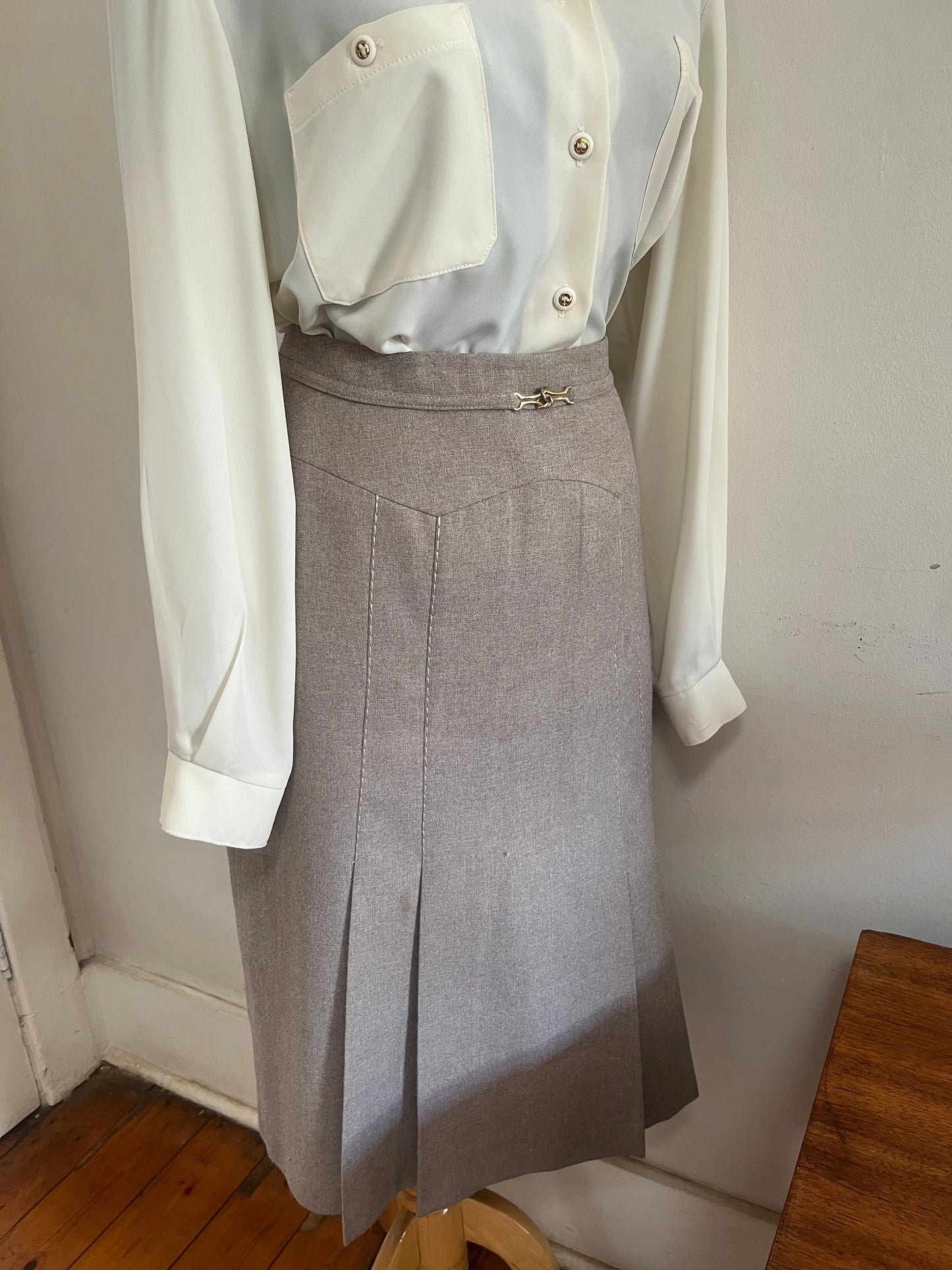 Oatmeal vintage winter skirt