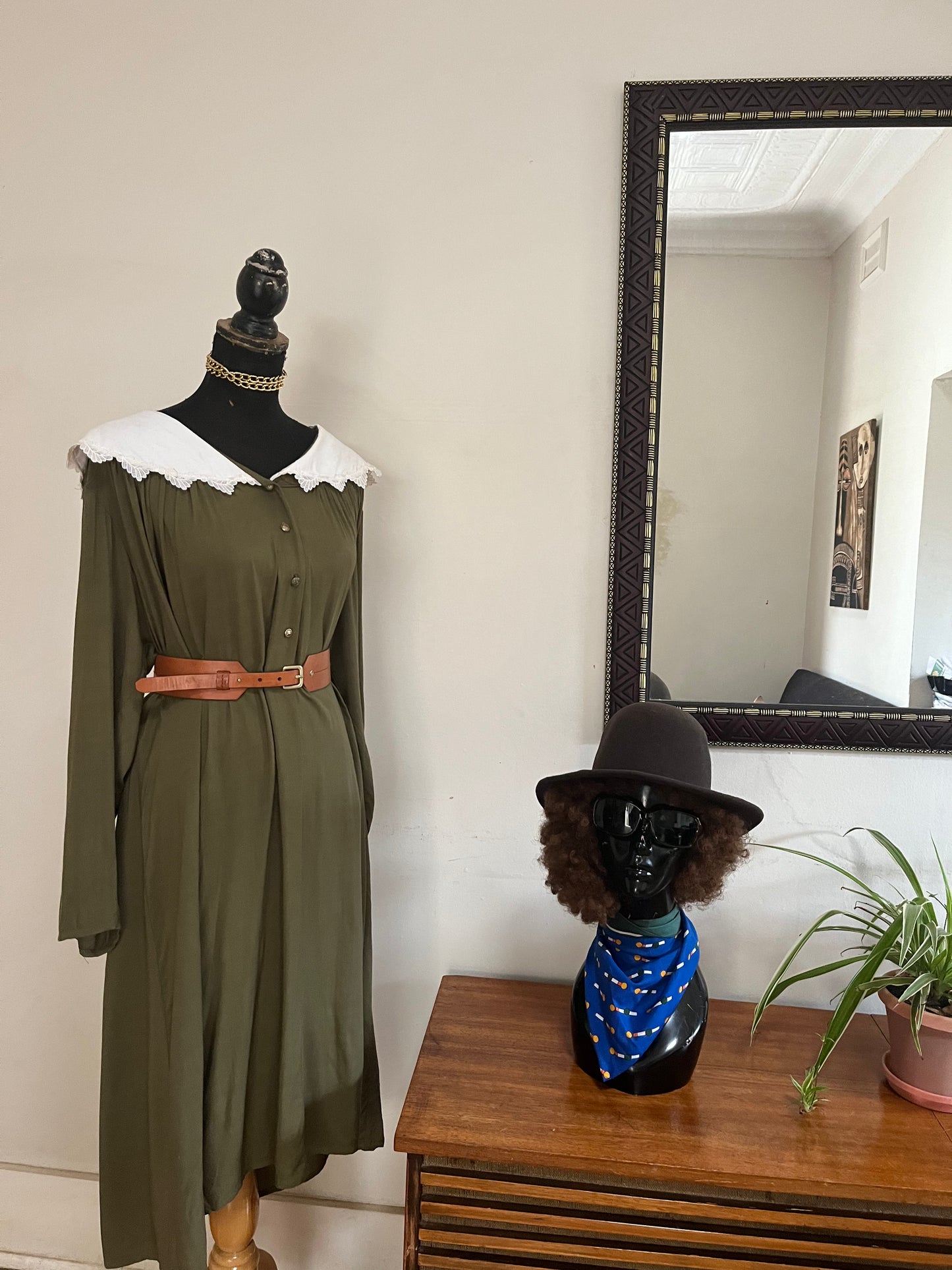 Olive Green Vintage Collar Dress
