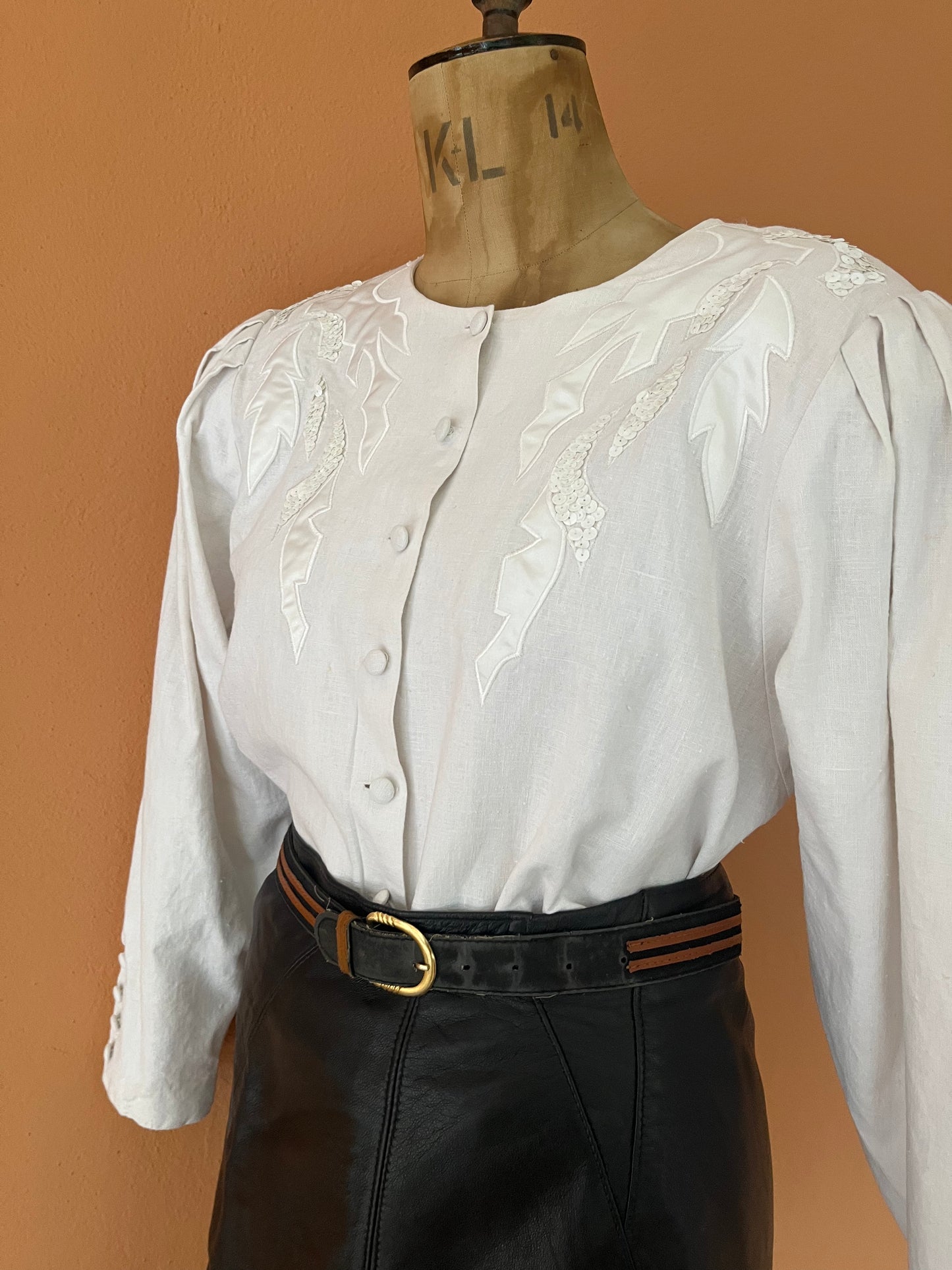 White Sequence 90s Collarless Linen Jacket