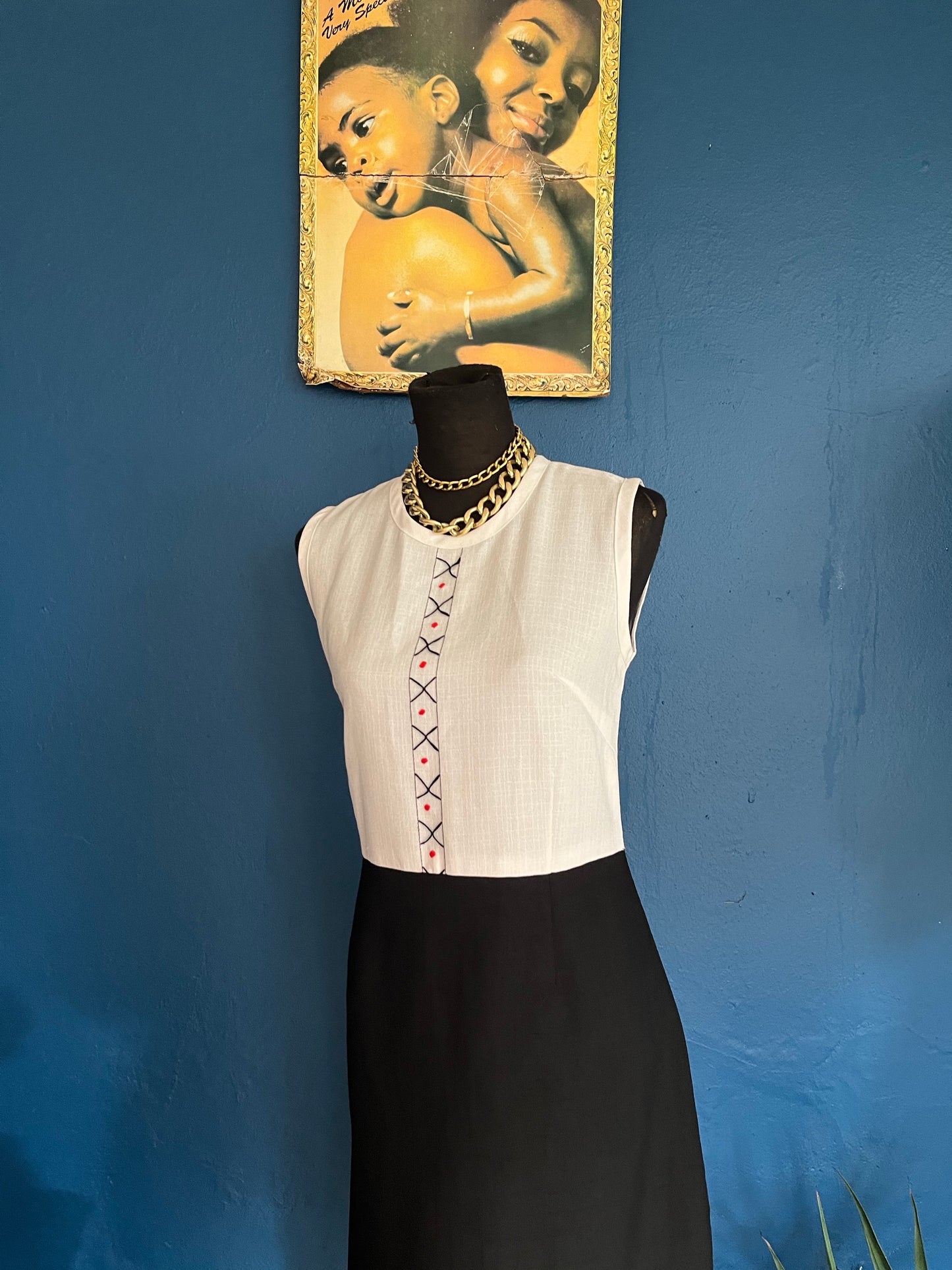 Black white shift dress