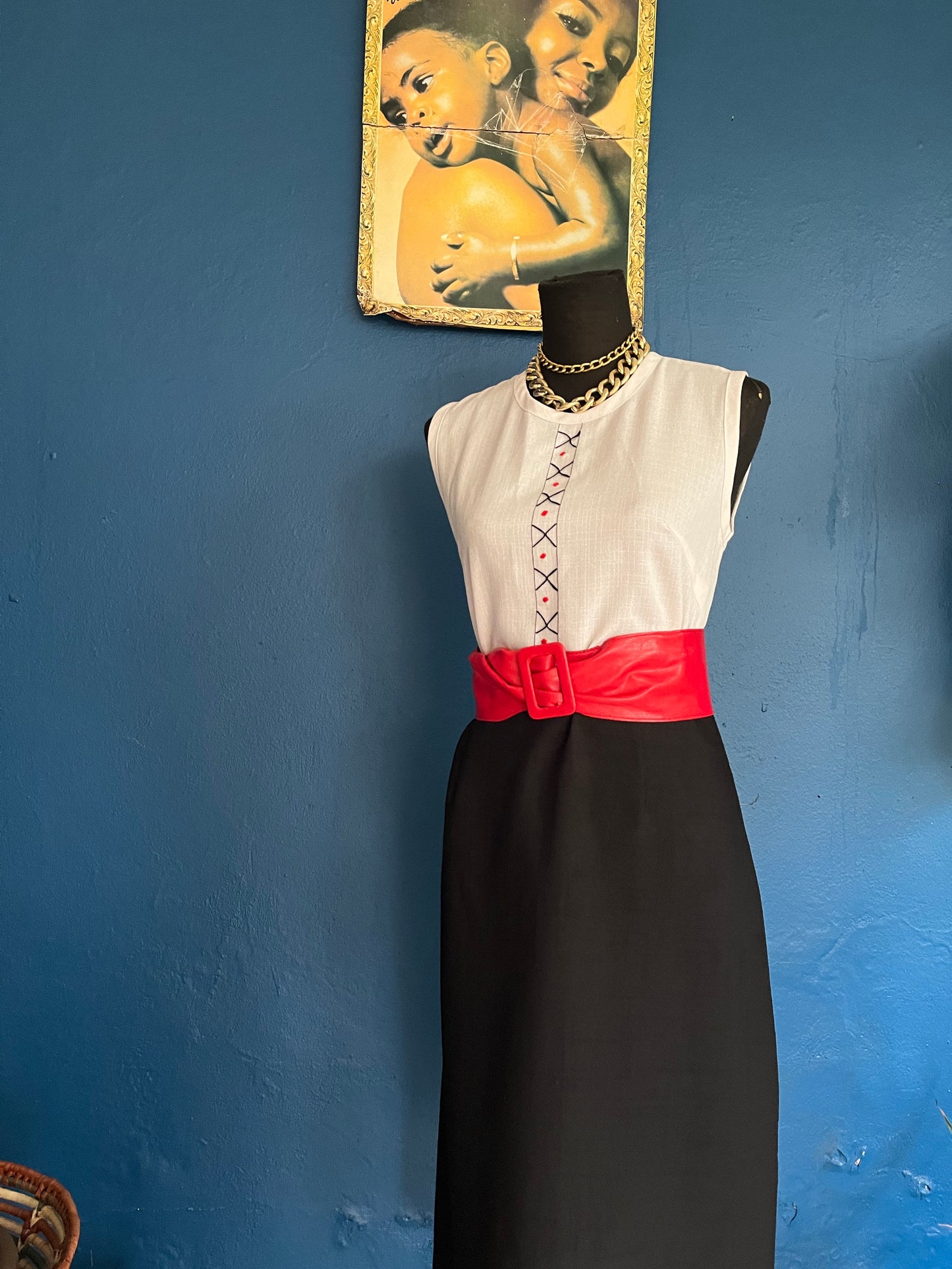 Black white shift dress