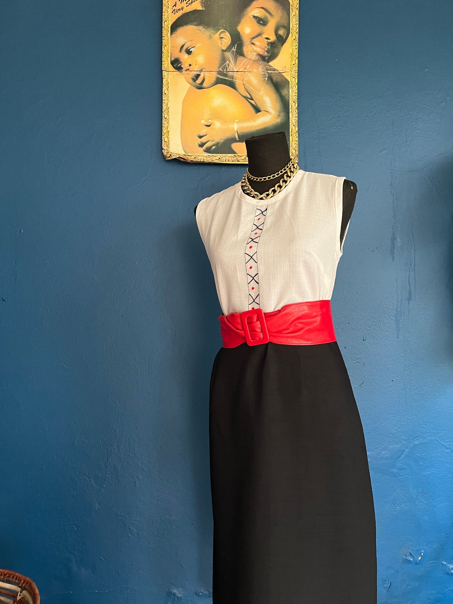 Black white shift dress