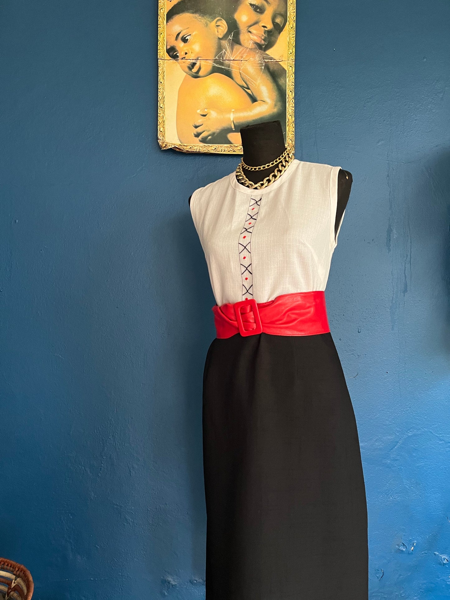 Black white shift dress