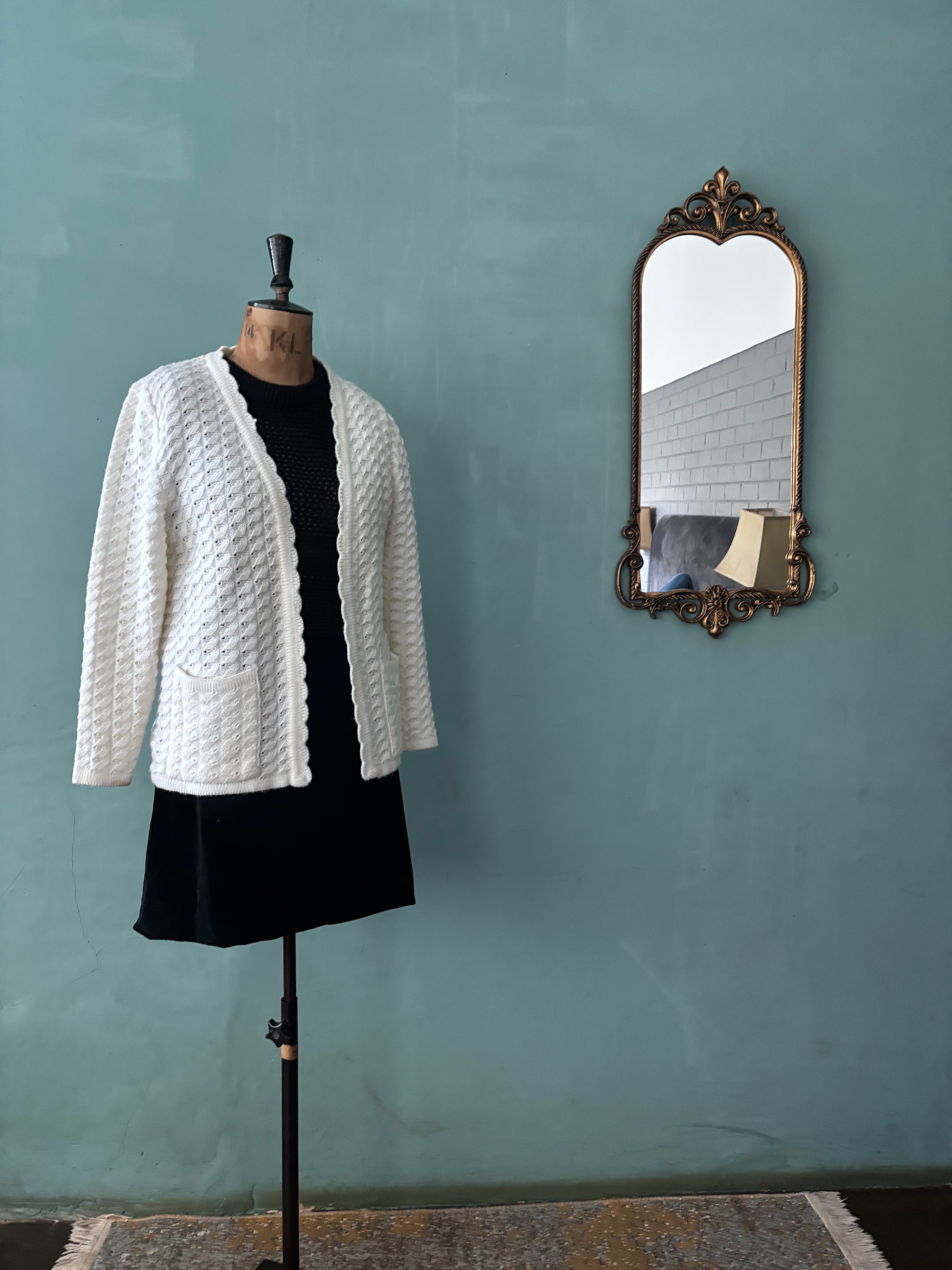 White Vintage Knitted Cardigan