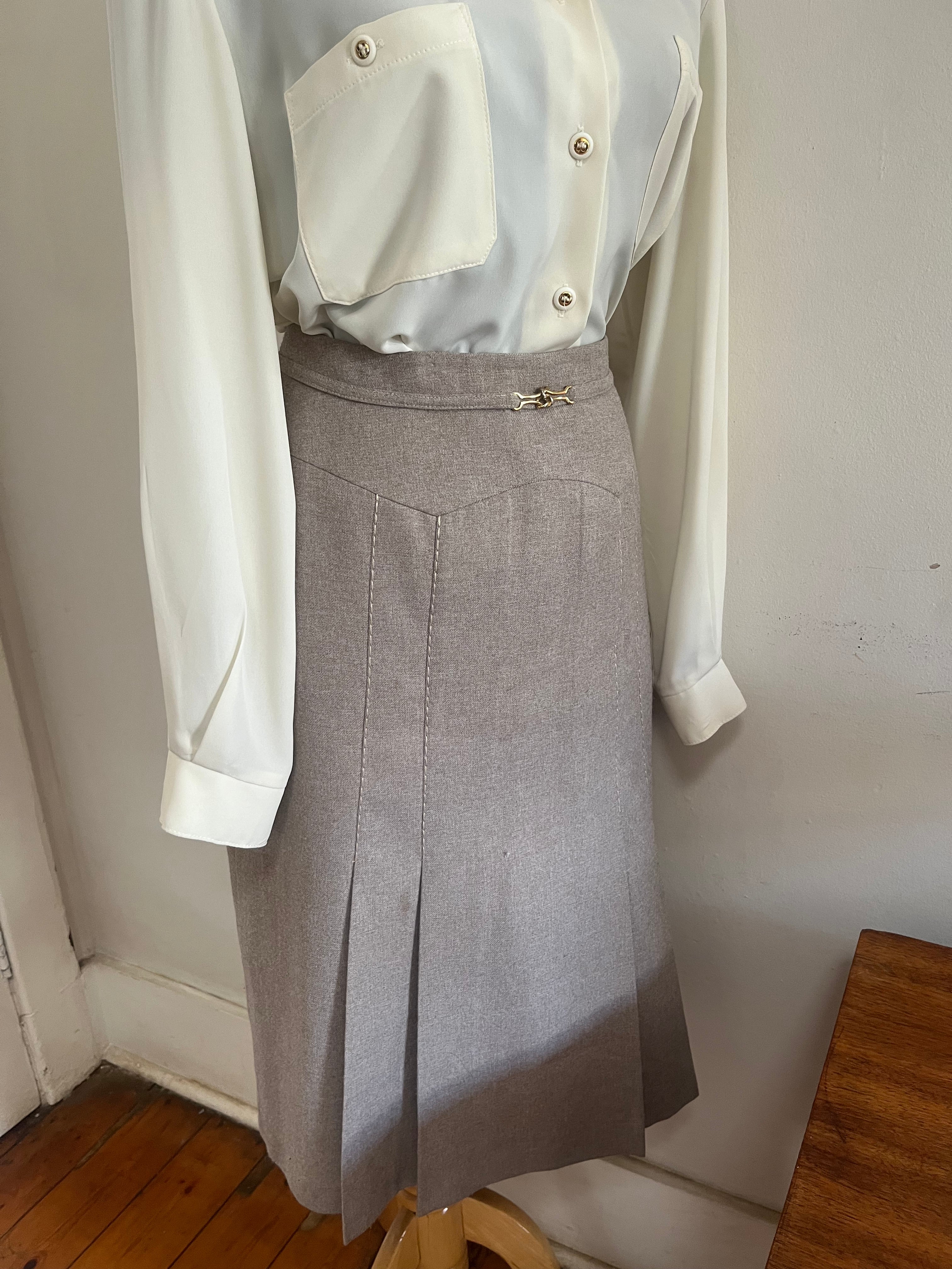 Oatmeal vintage winter skirt