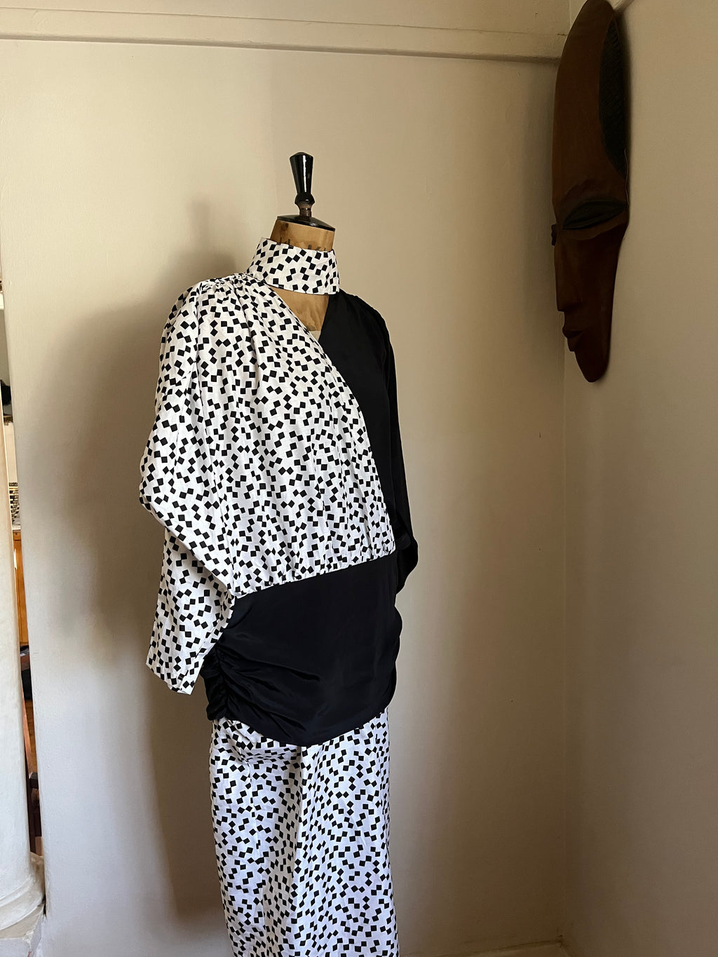 90s Monochrome Drop-waist Vintage Dress