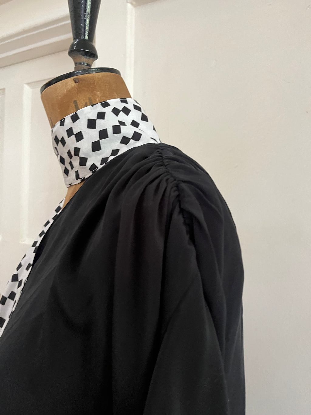 90s Monochrome Drop-waist Vintage Dress
