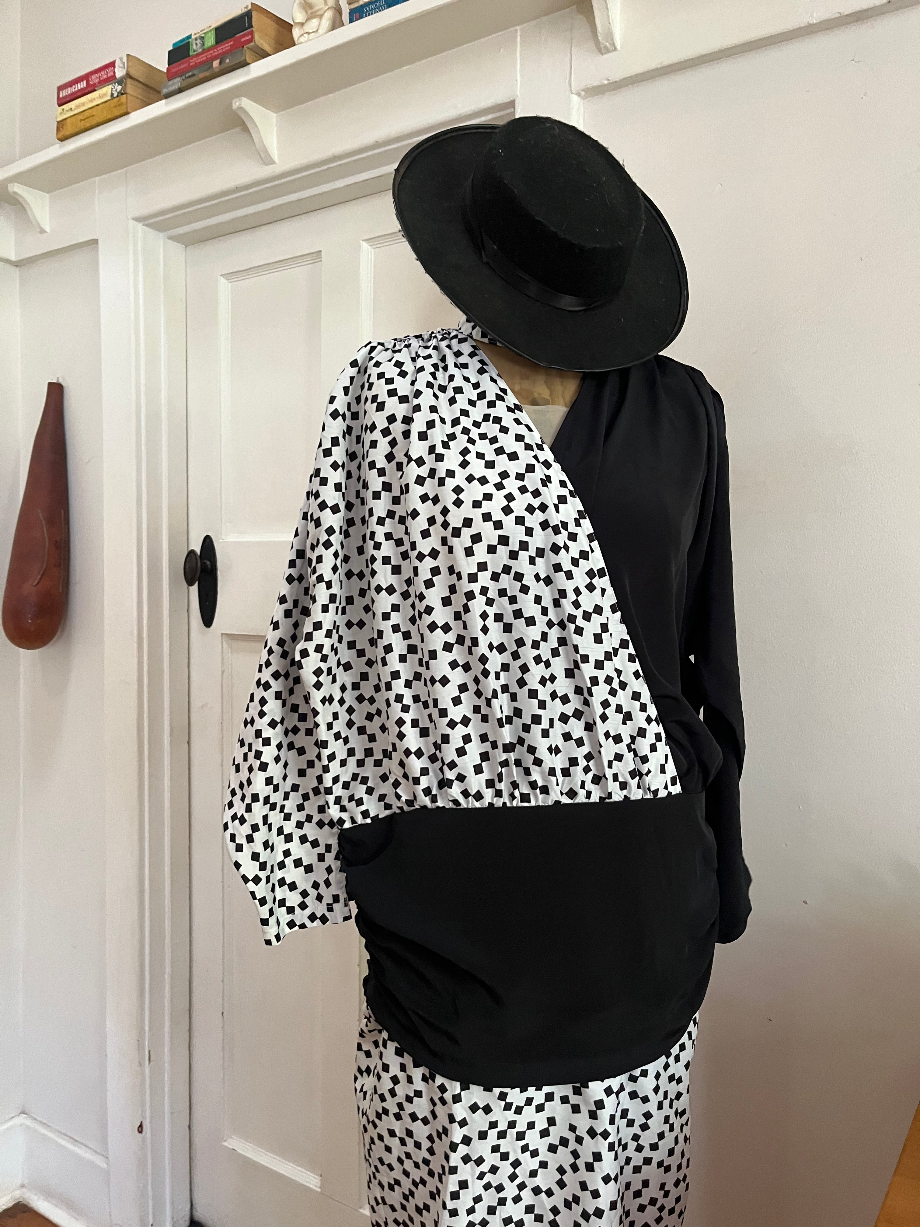 90s Monochrome Drop-waist Vintage Dress