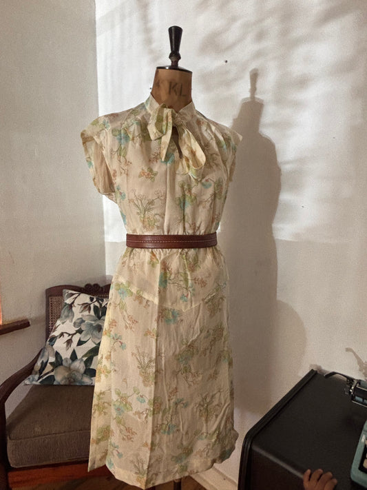 Beige Sleeveless Vintage Dress