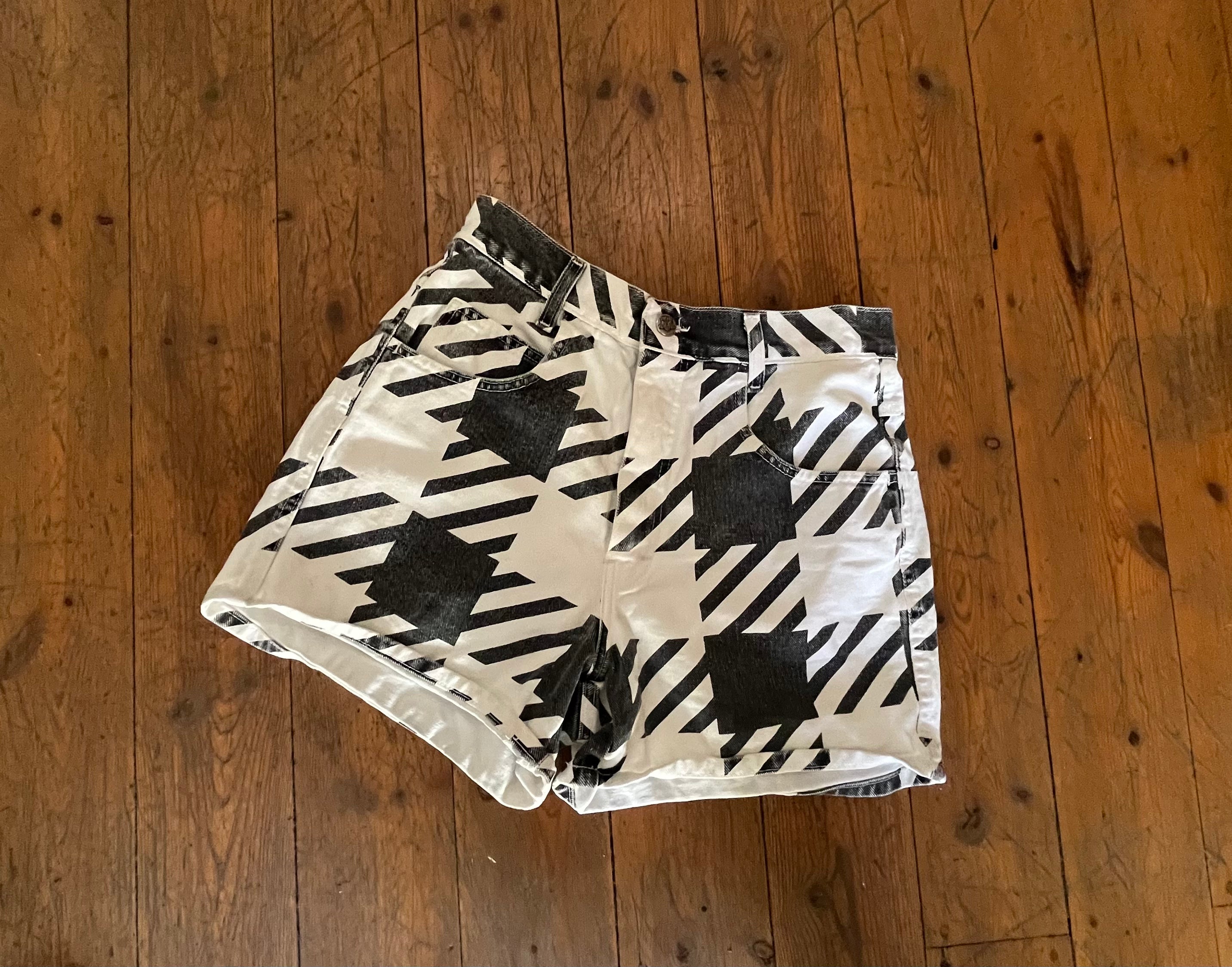 Highwaist Denim Shorts