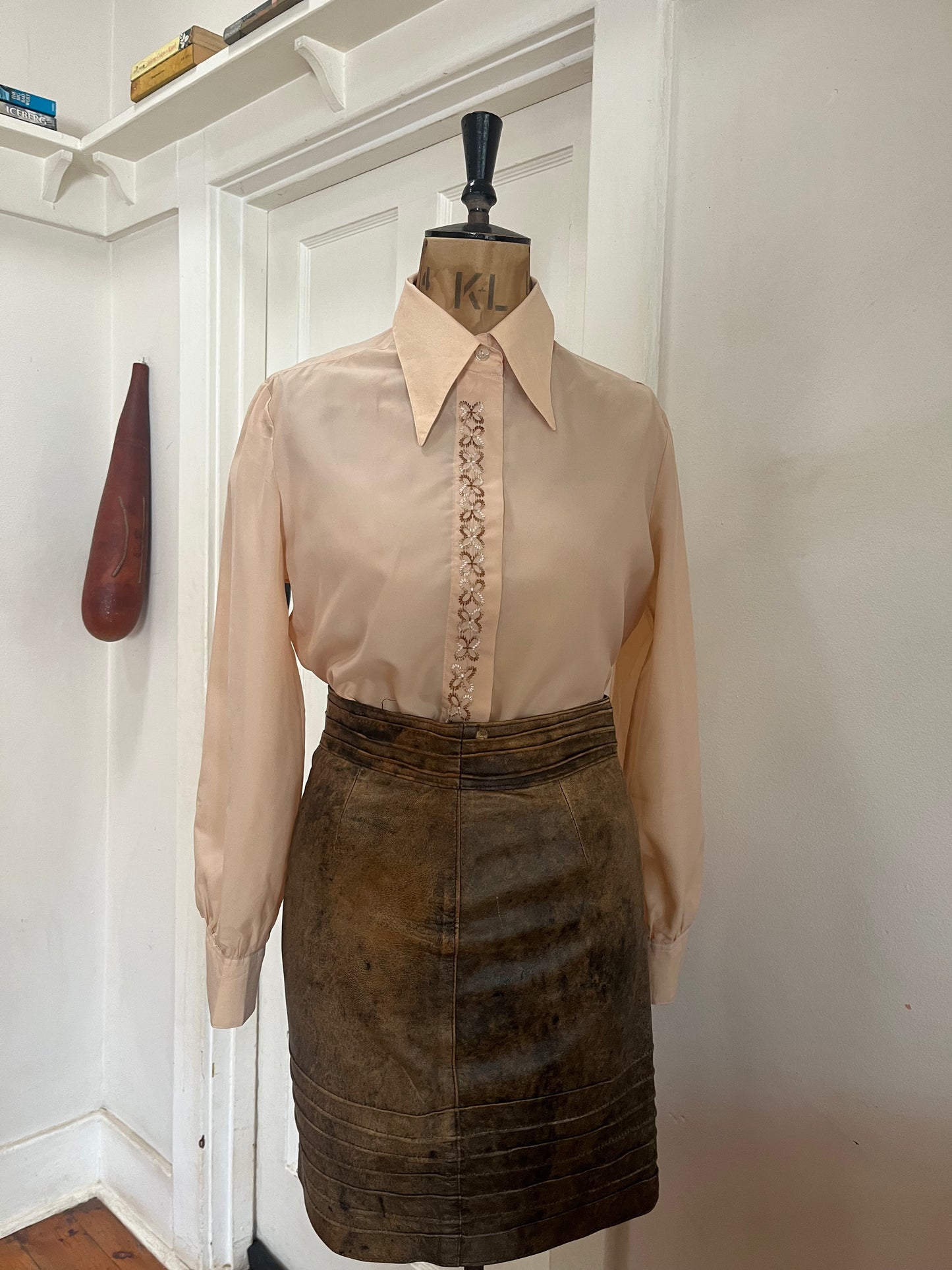 Beige 70s Collar Blouse