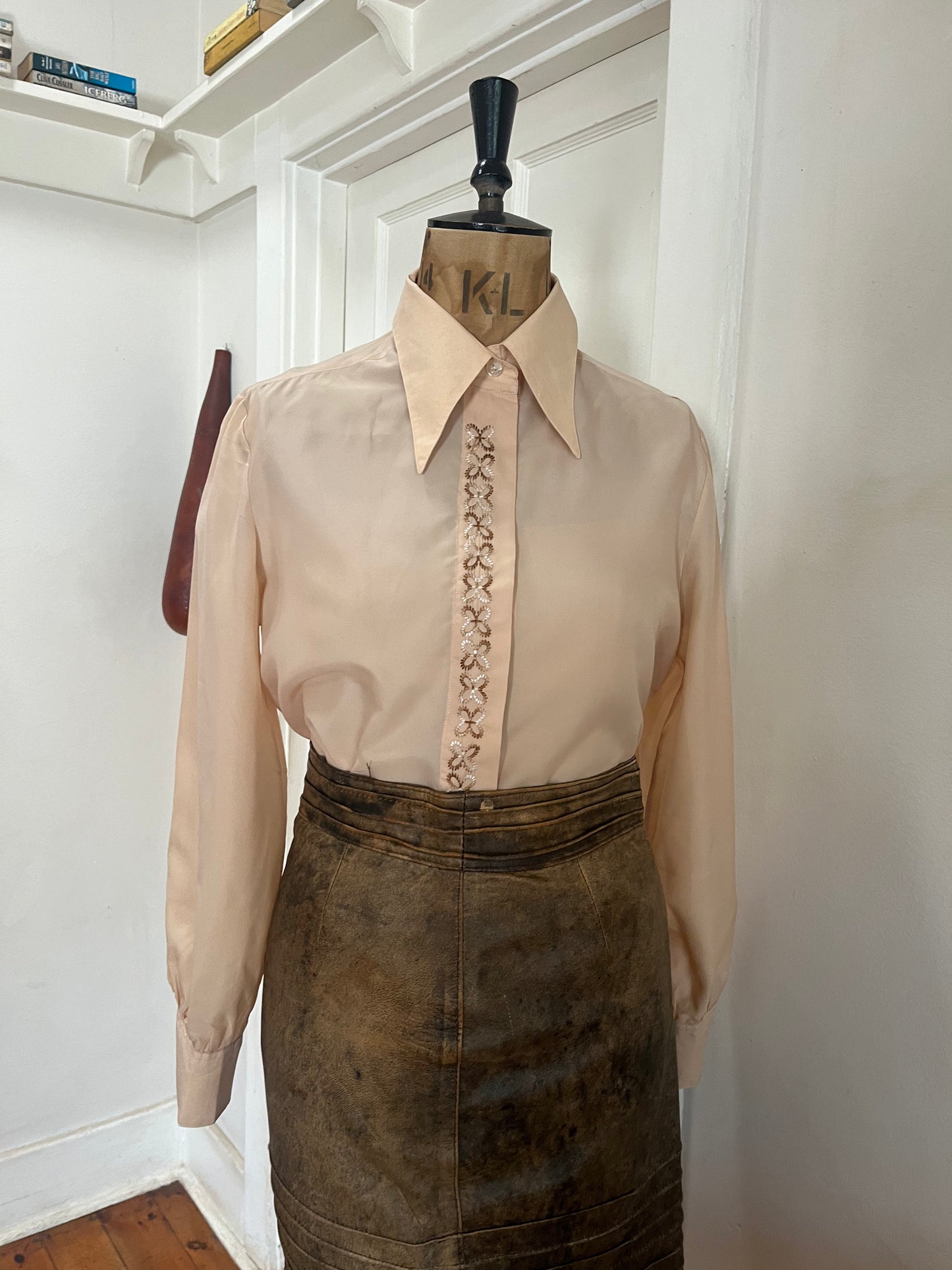 Beige 70s Collar Blouse