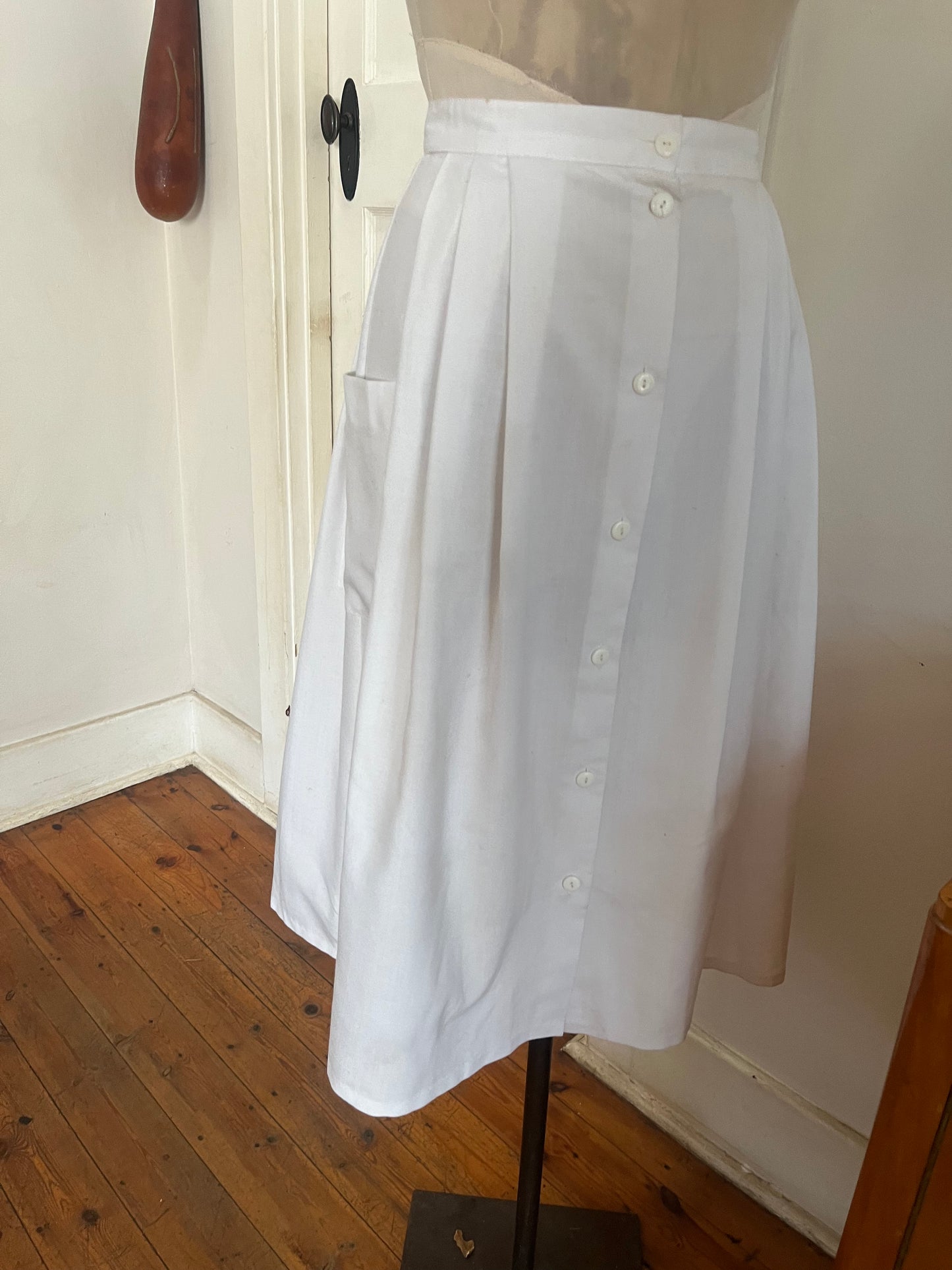Pleated White Vintage Skirt