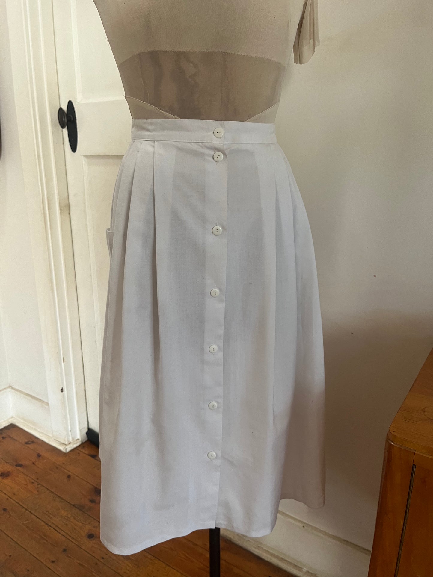 Pleated White Vintage Skirt