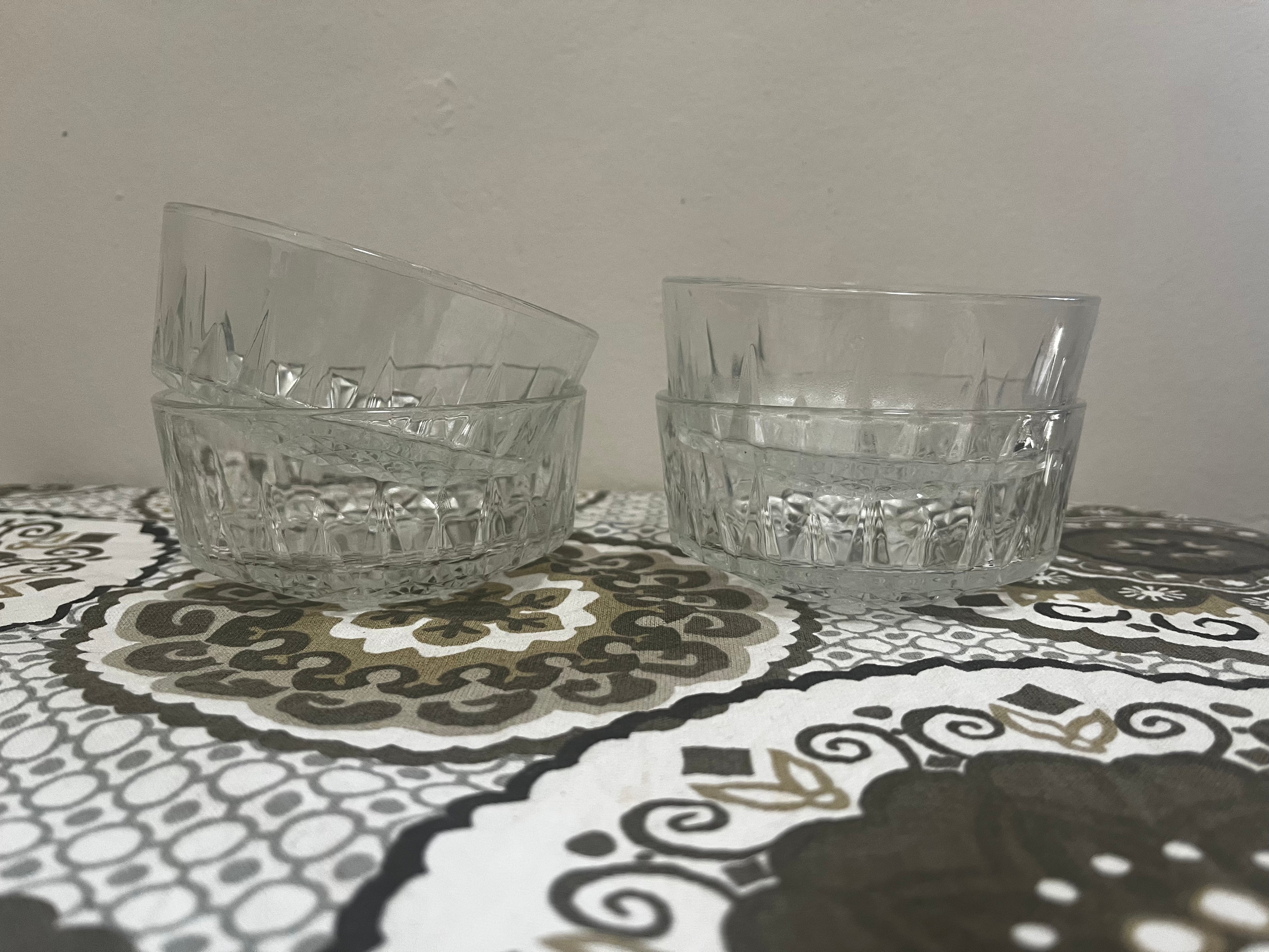 Vintage Arcoroc France Clear Glass Diamond Starburst Bowl