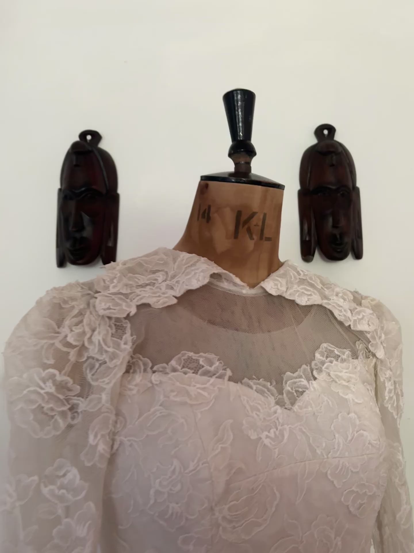 Vintage Lace Wedding Dress