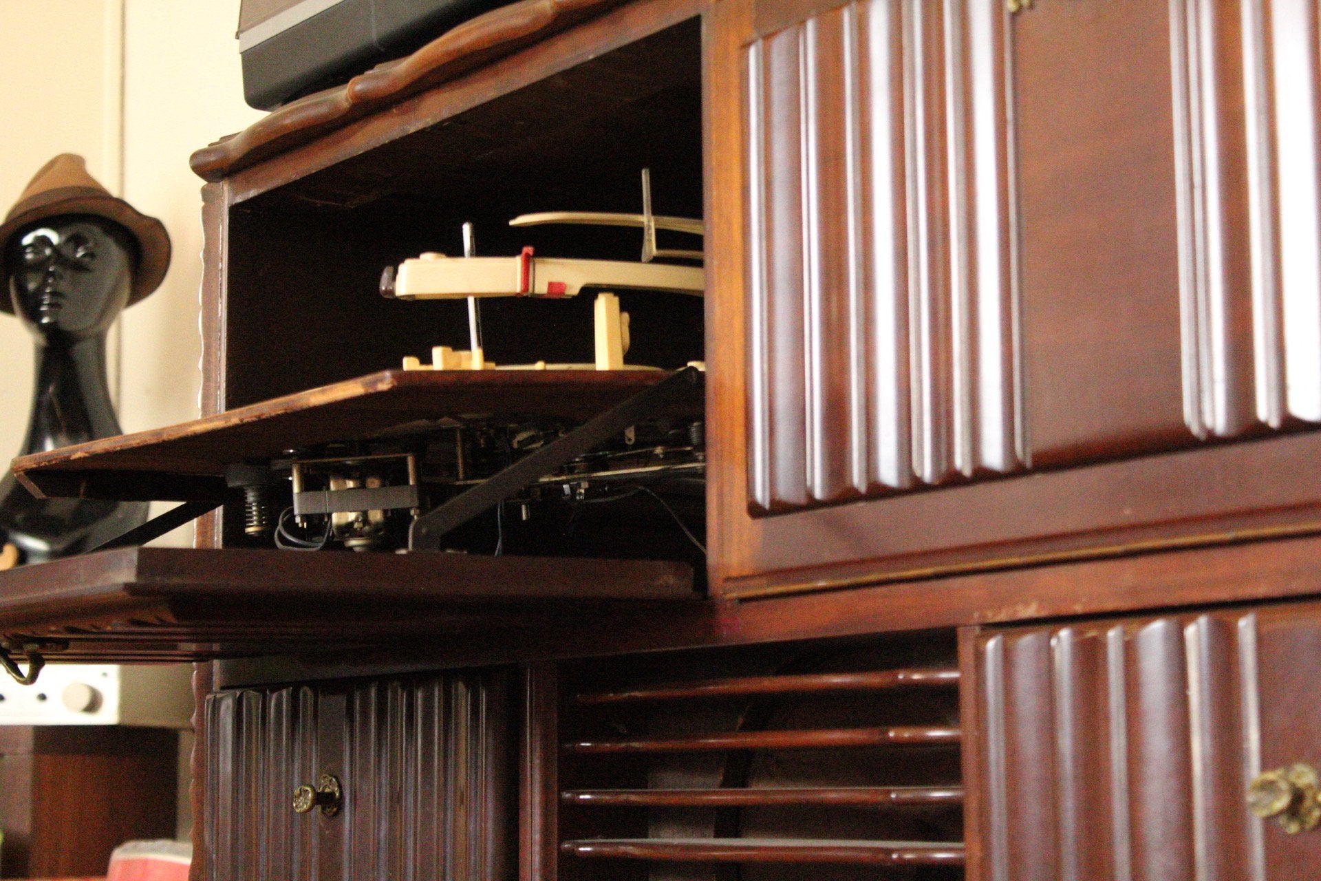 Vintage Murphy Radiogram