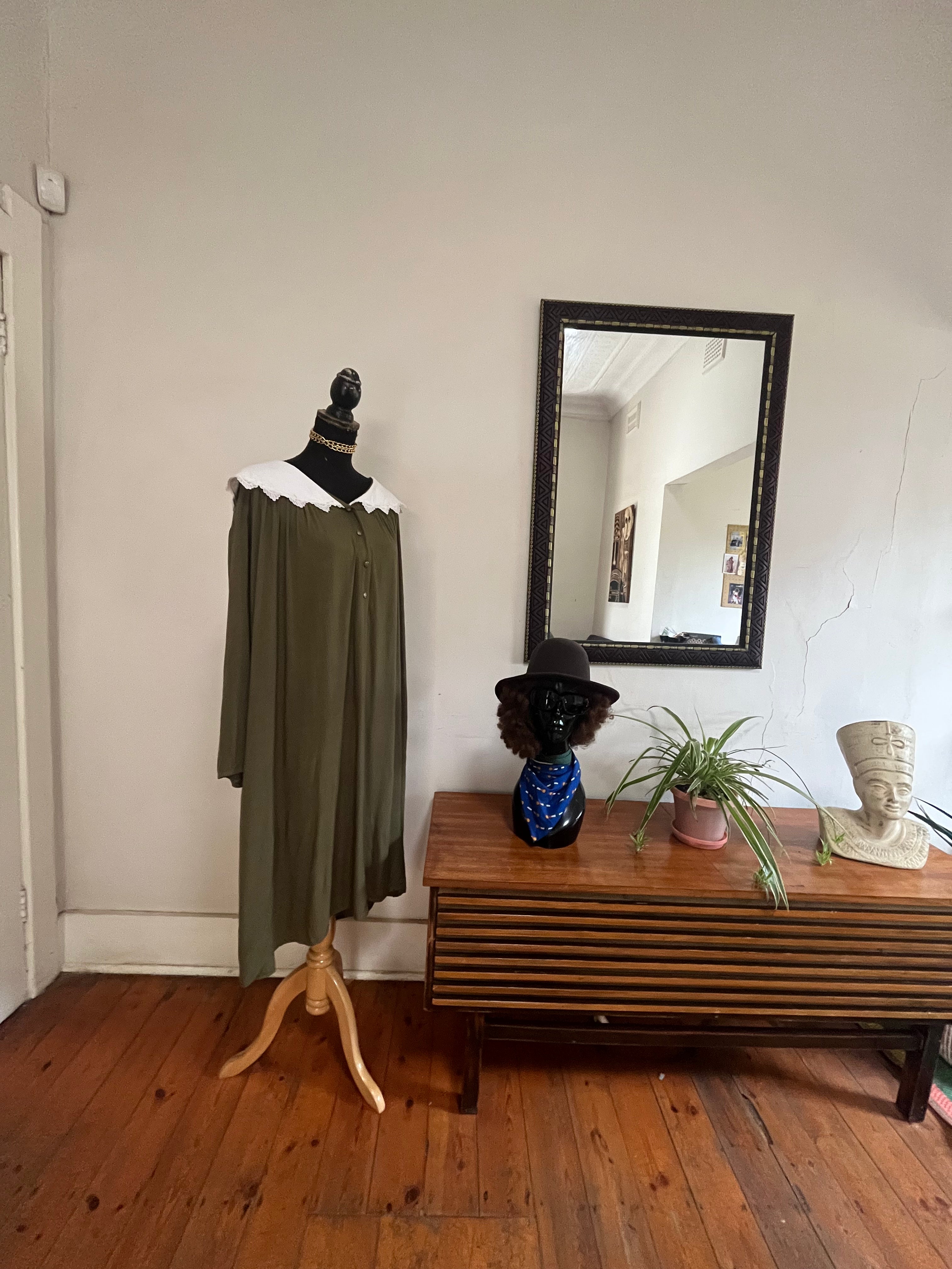 Olive Green Vintage Collar Dress