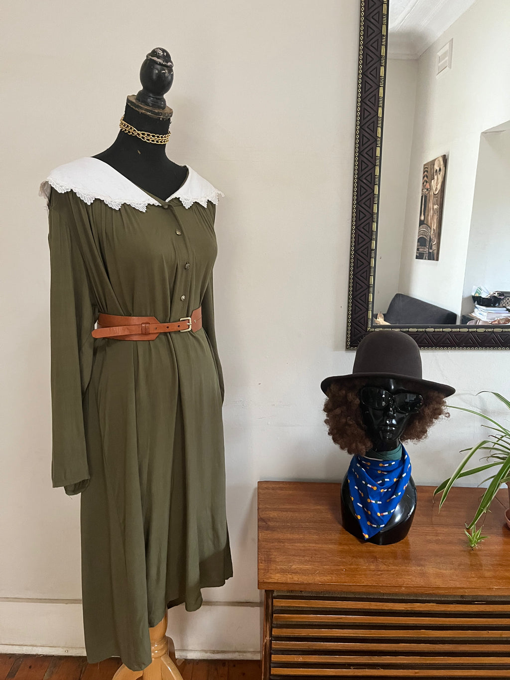 Olive Green Vintage Collar Dress