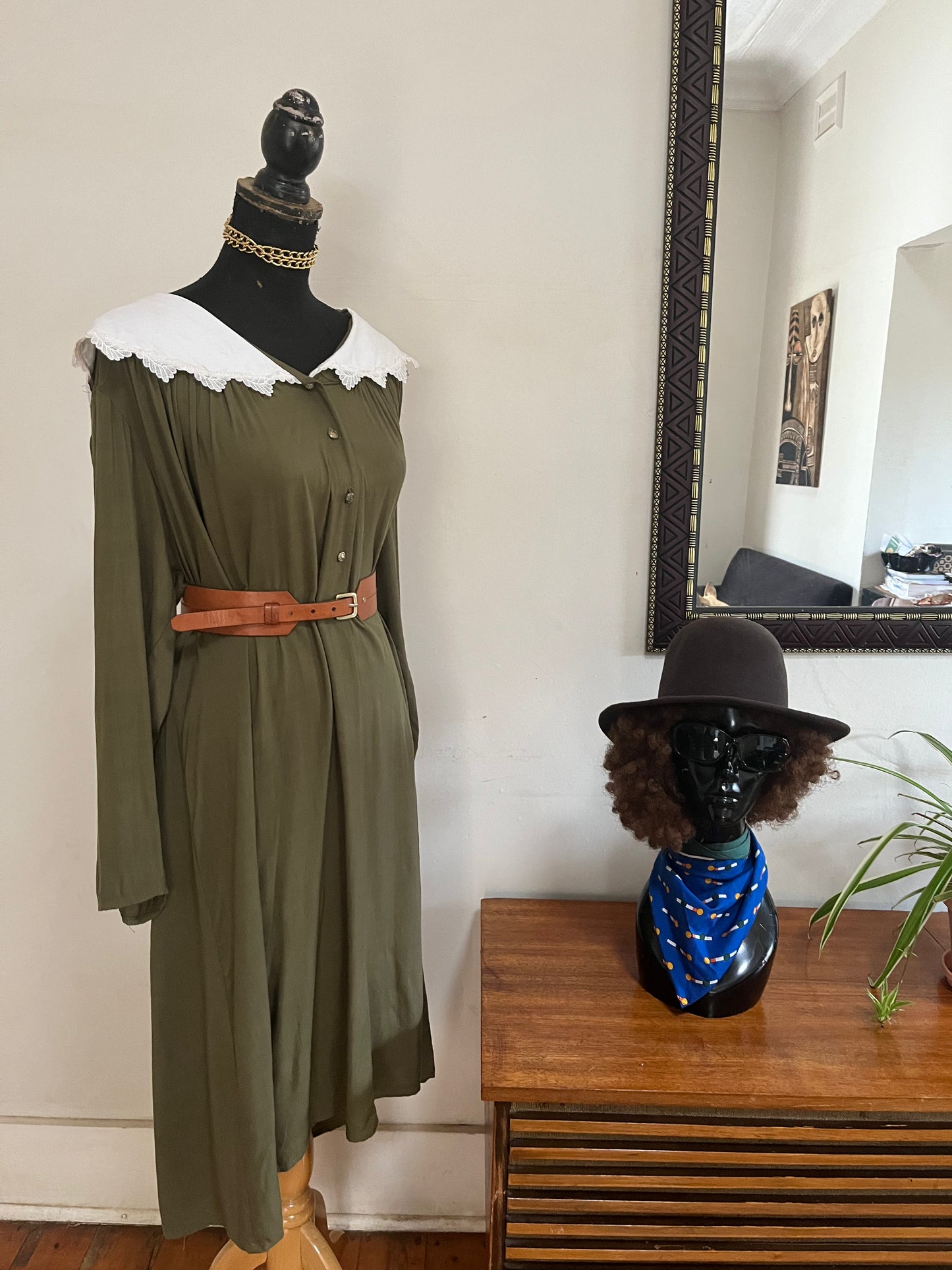Olive Green Vintage Collar Dress