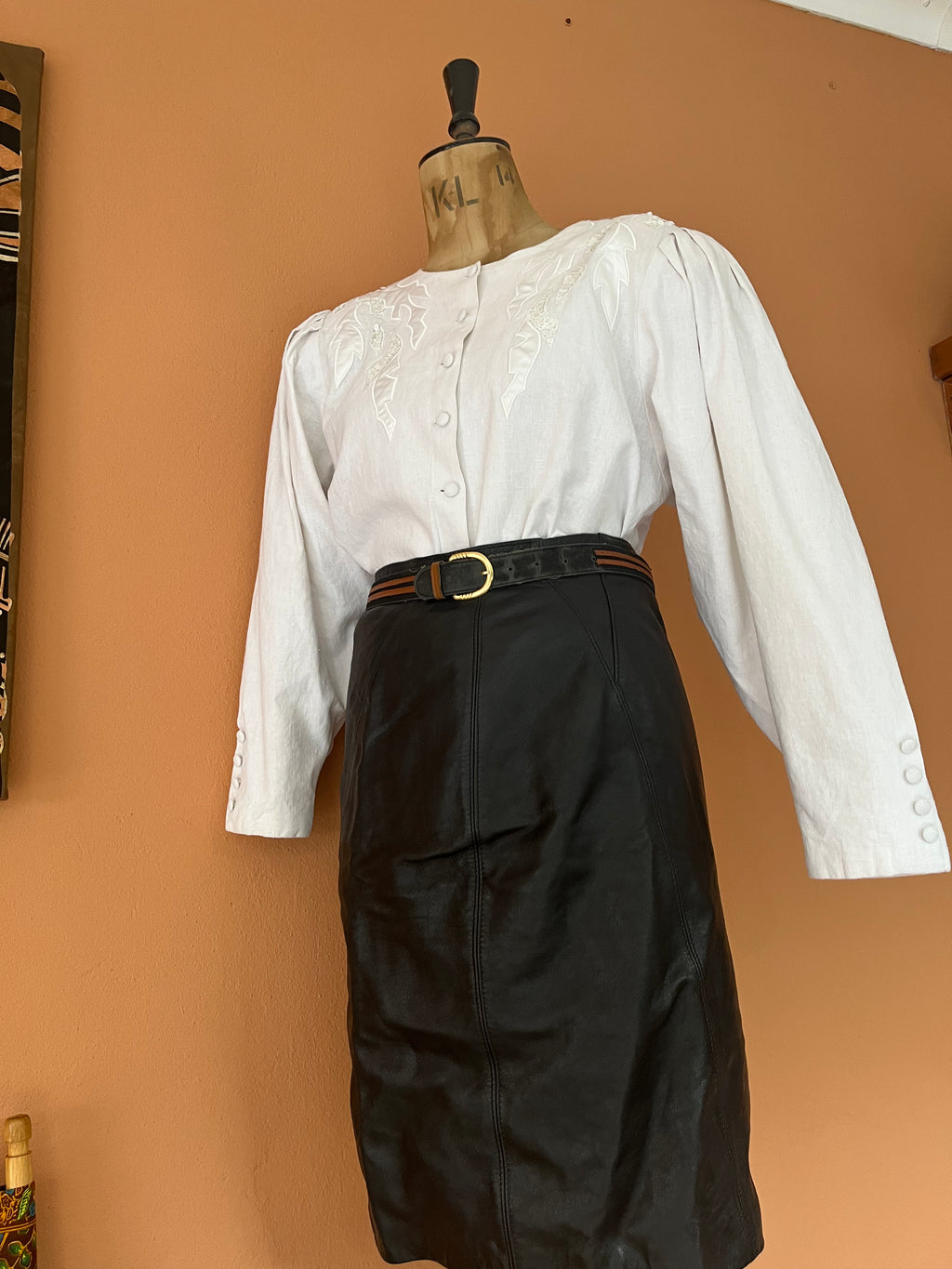 White Sequence 90s Collarless Linen Jacket