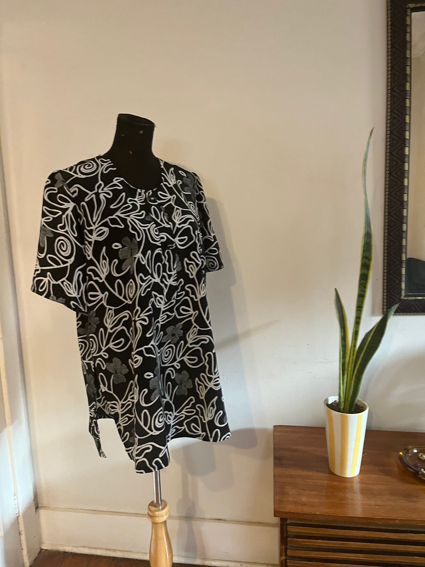 Black Short Sleeve Blouse