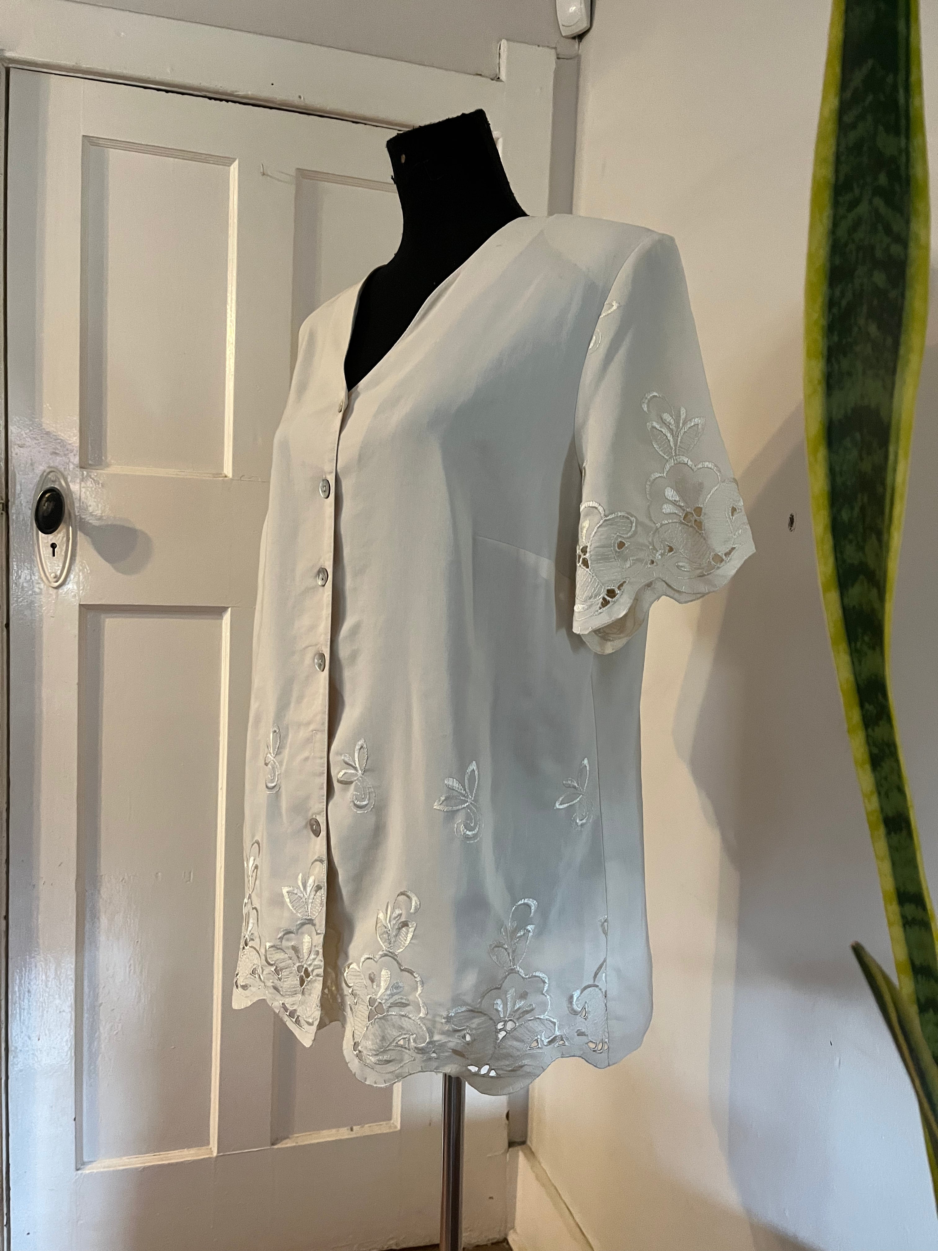 90s Embroidery Vintage Shirt